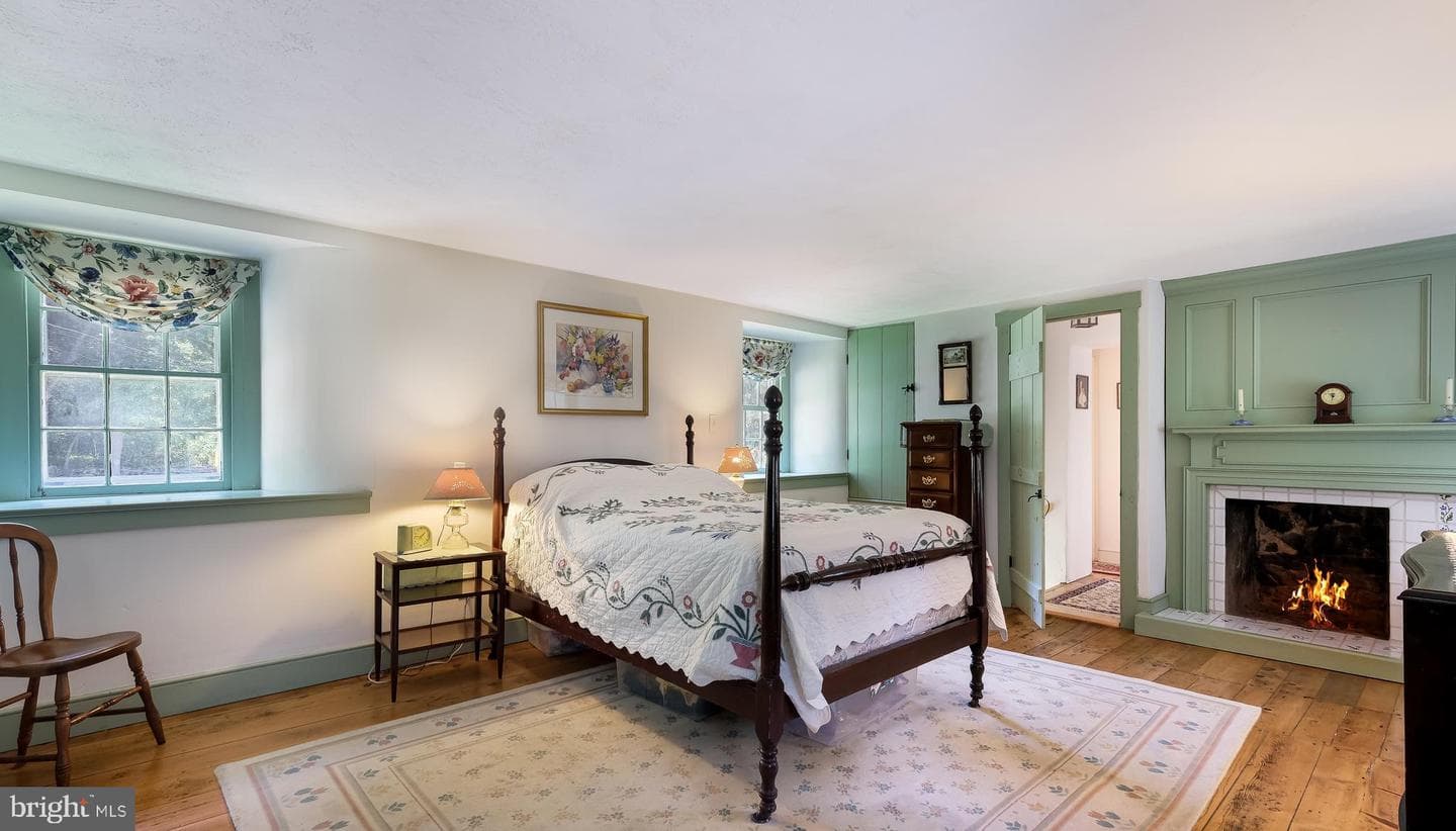 208 Hurley Road photo 20