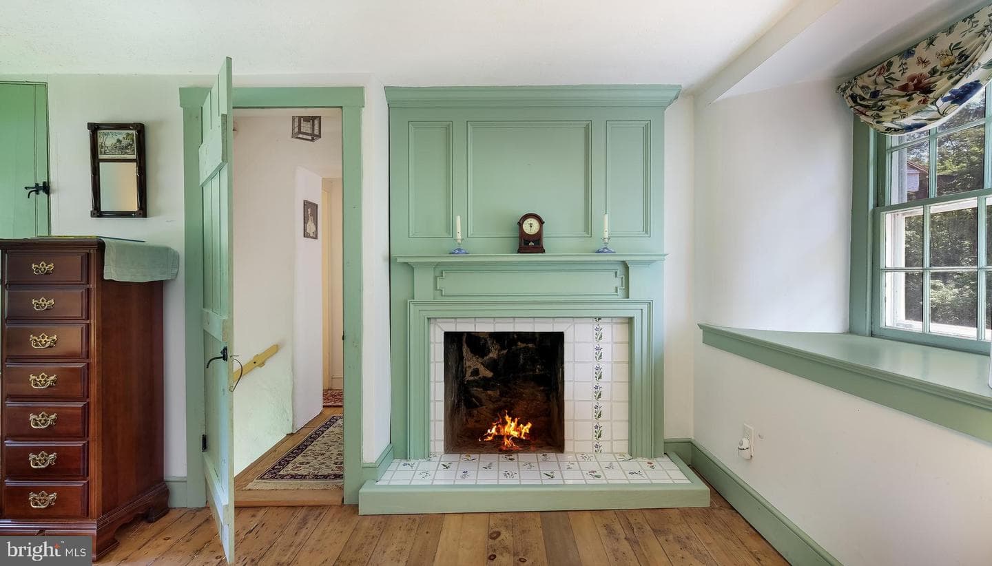 208 Hurley Road photo 22