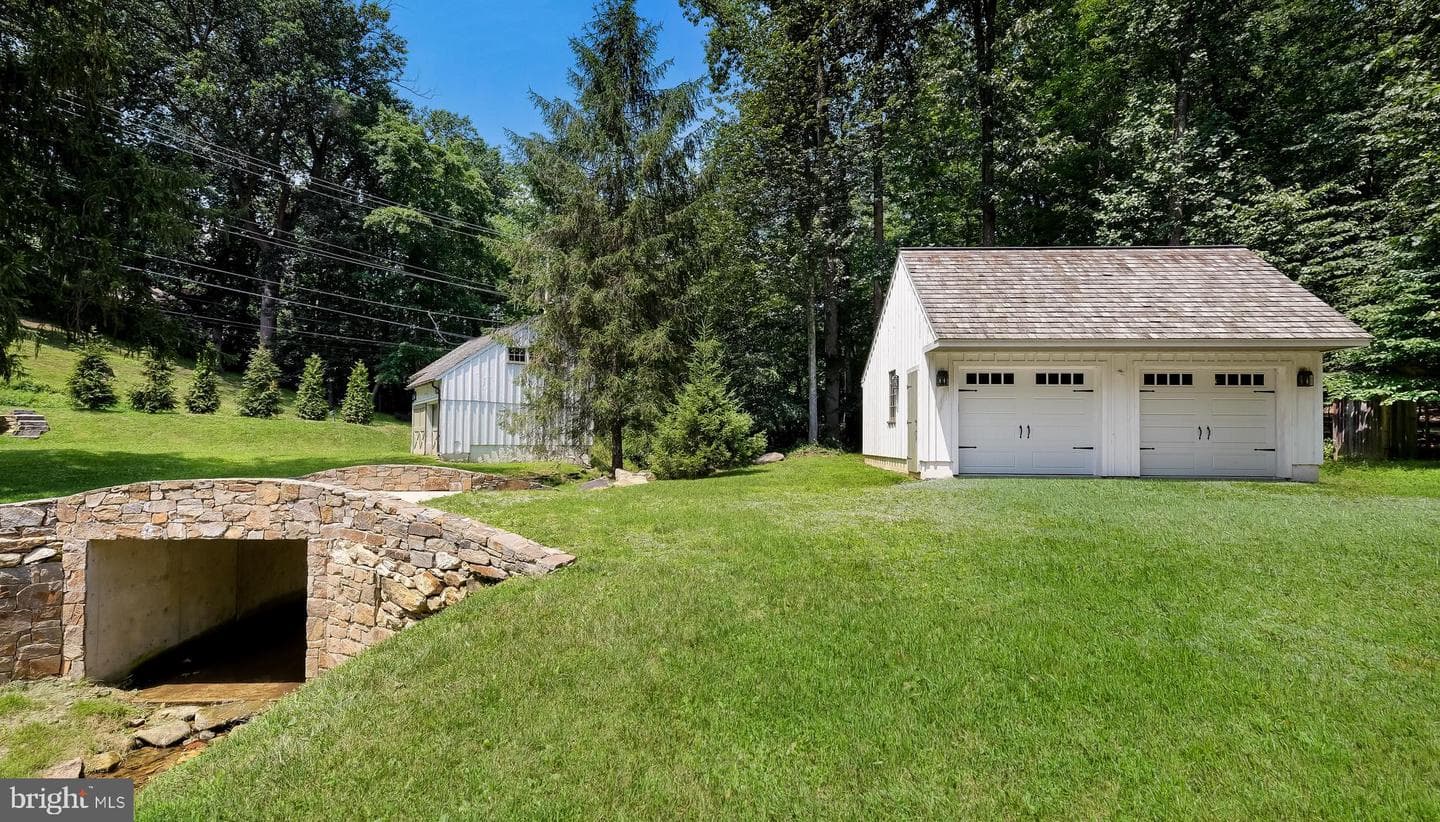 208 Hurley Road photo 30