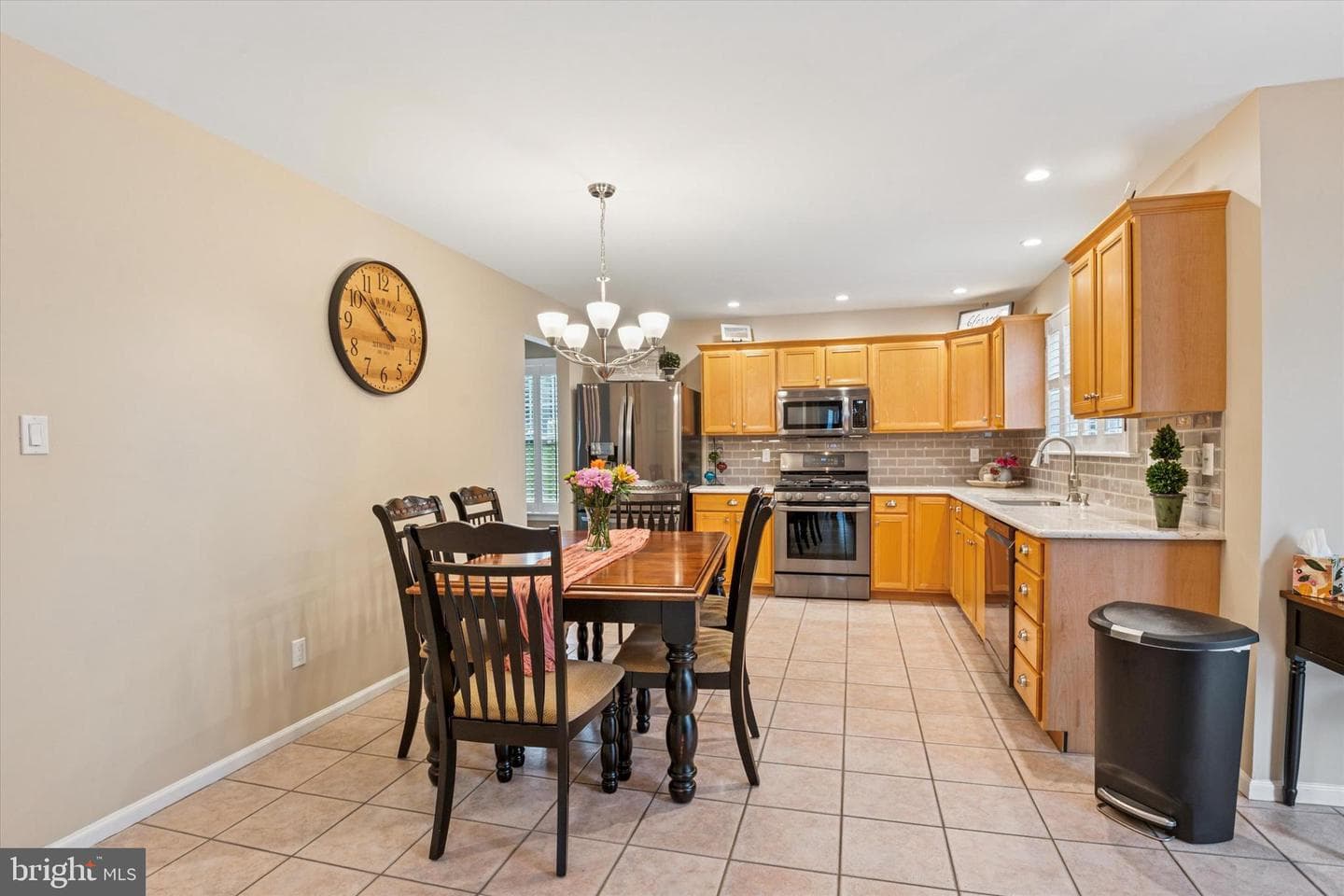 302 S Brookside Drive photo 10
