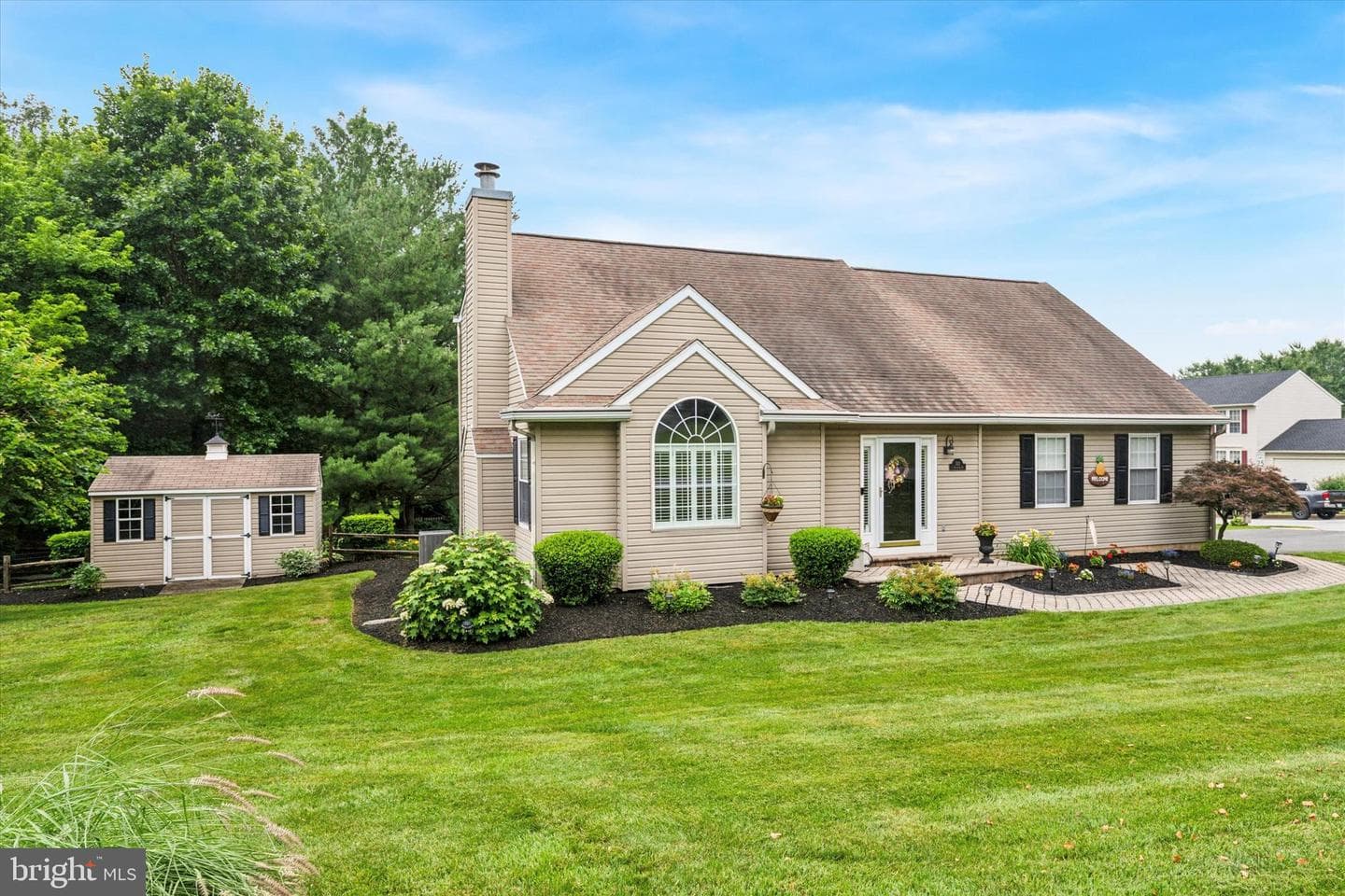 302 S Brookside Drive photo 2