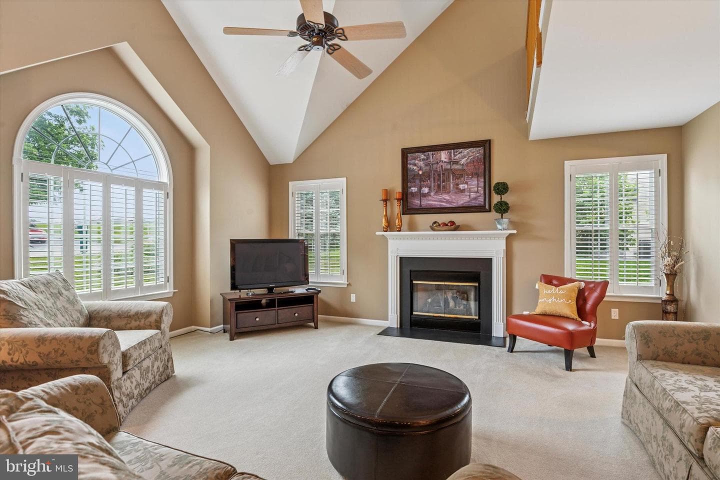 302 S Brookside Drive photo 3