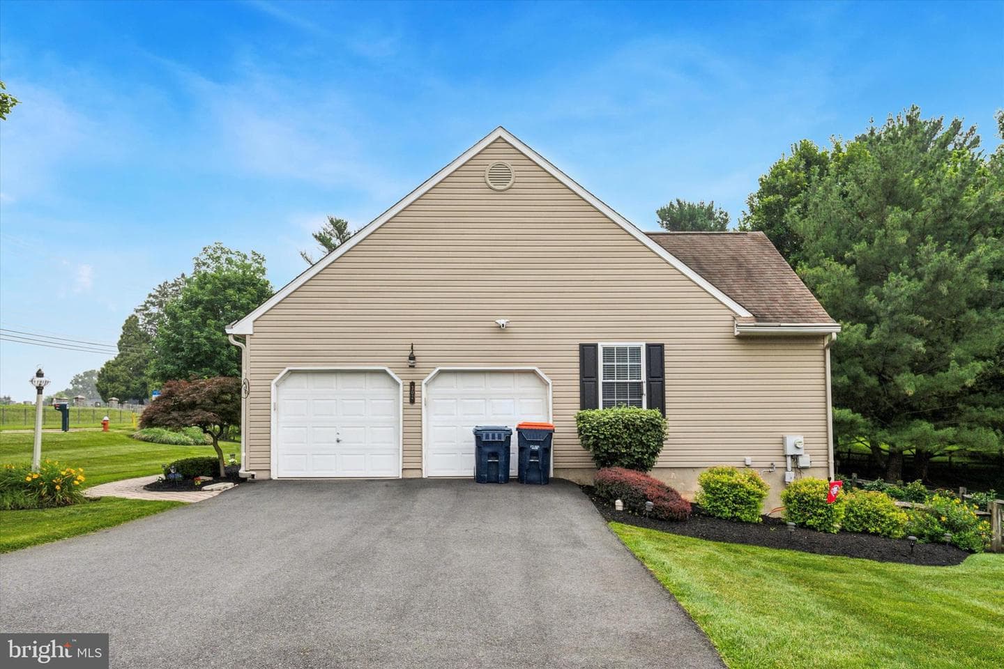 302 S Brookside Drive photo 35