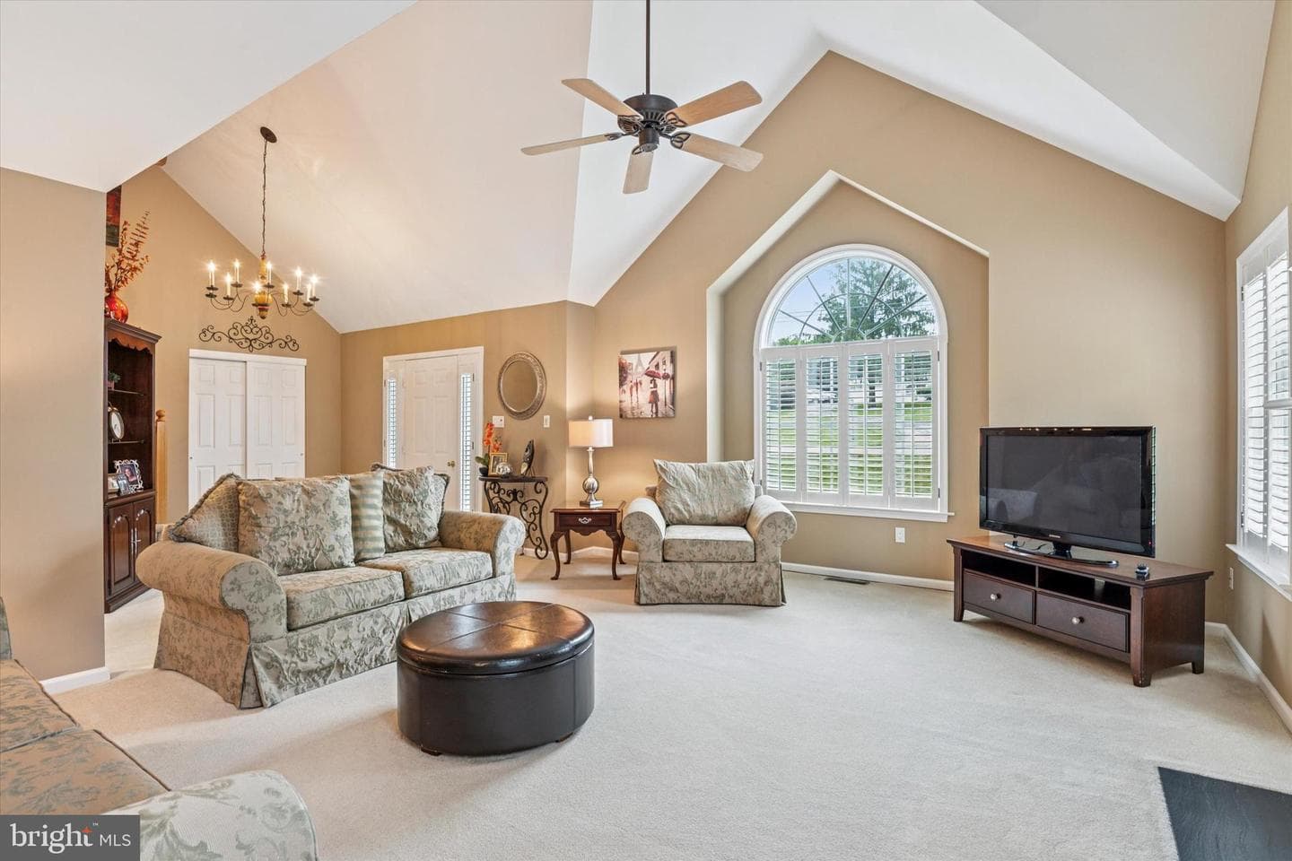 302 S Brookside Drive photo 4