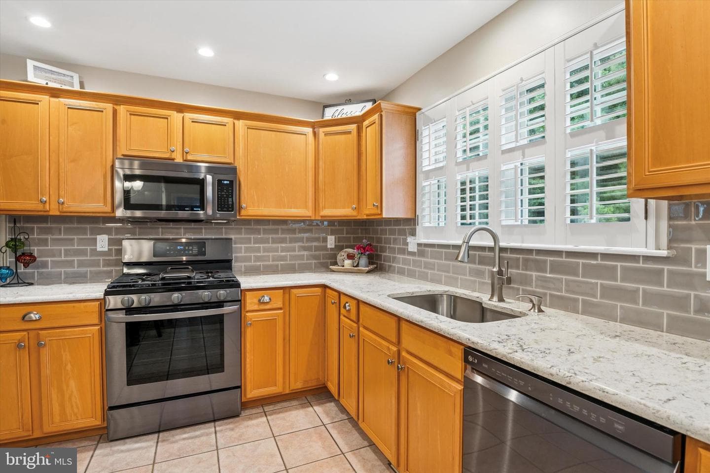 302 S Brookside Drive photo 8