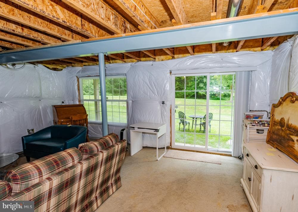 144 Reynolds Lane photo 31