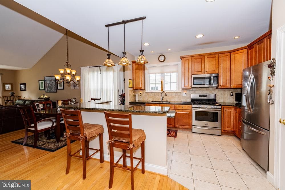 144 Reynolds Lane photo 8