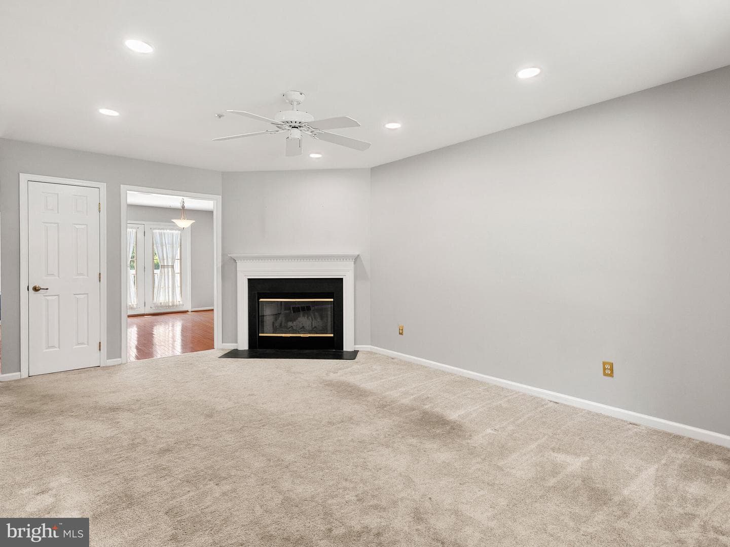 77 Buttonwood Drive #77 photo 9