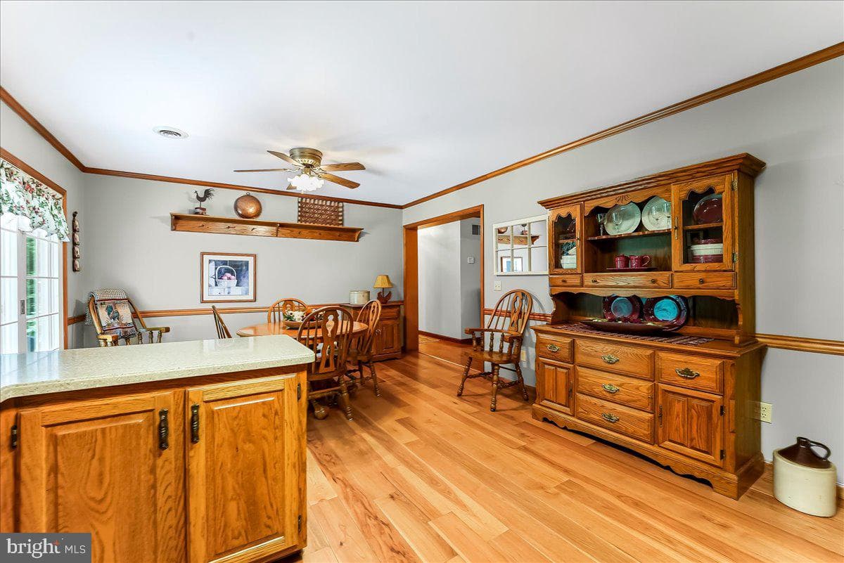 372 Hipkins Road photo 23
