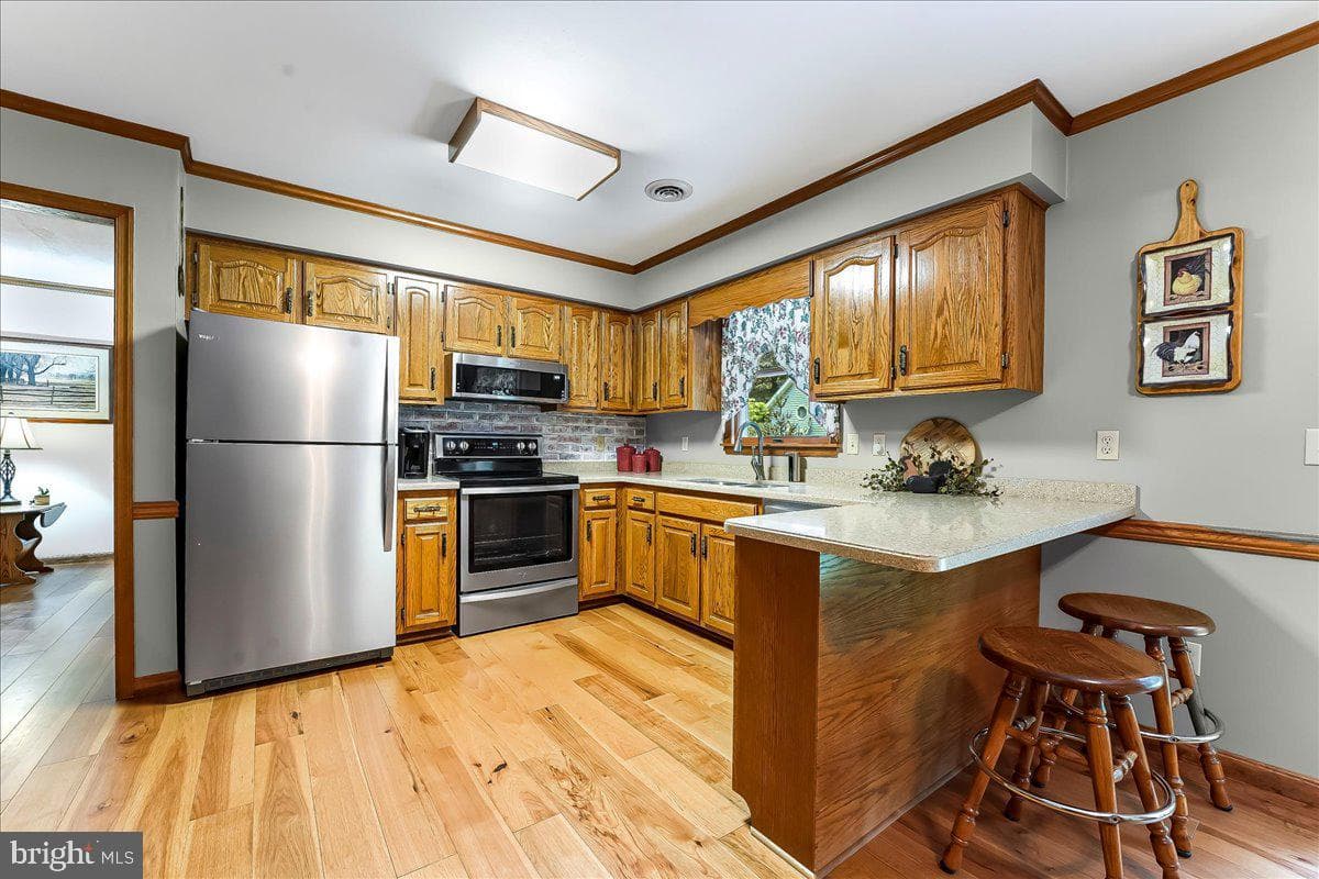 372 Hipkins Road photo 24