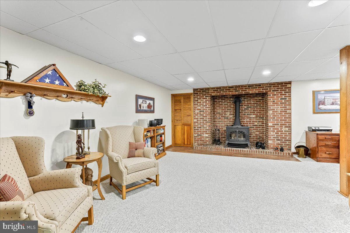 372 Hipkins Road photo 39