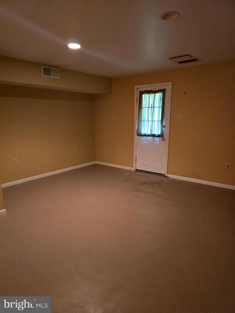 103 Lakeside Drive photo 26