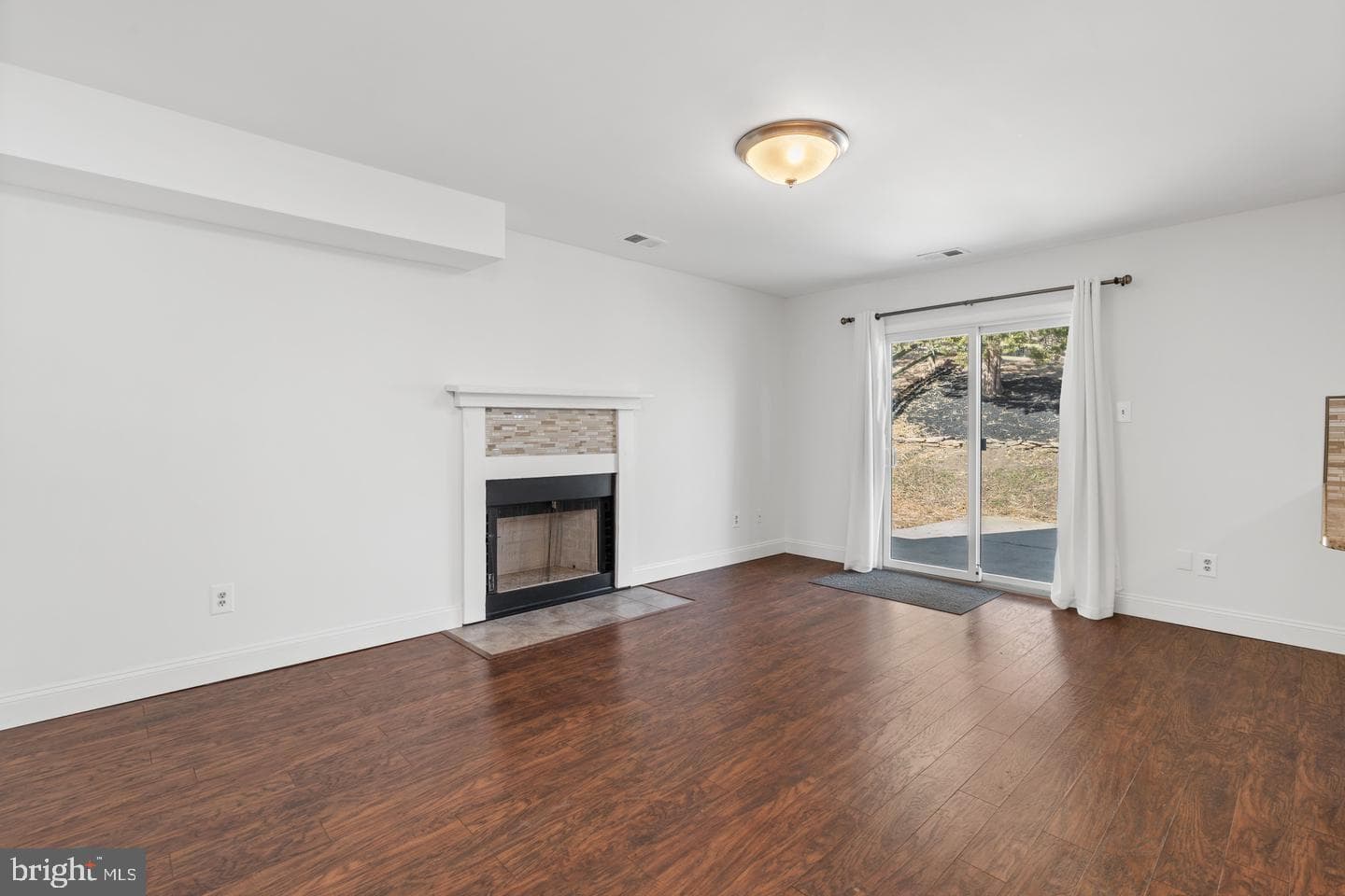 1213 Delaware Lane photo 3