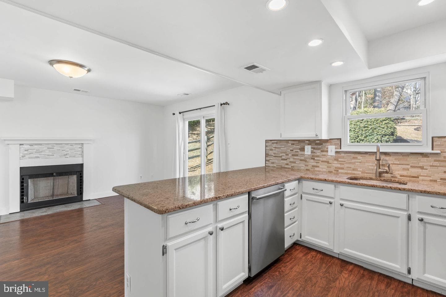 1213 Delaware Lane photo 4