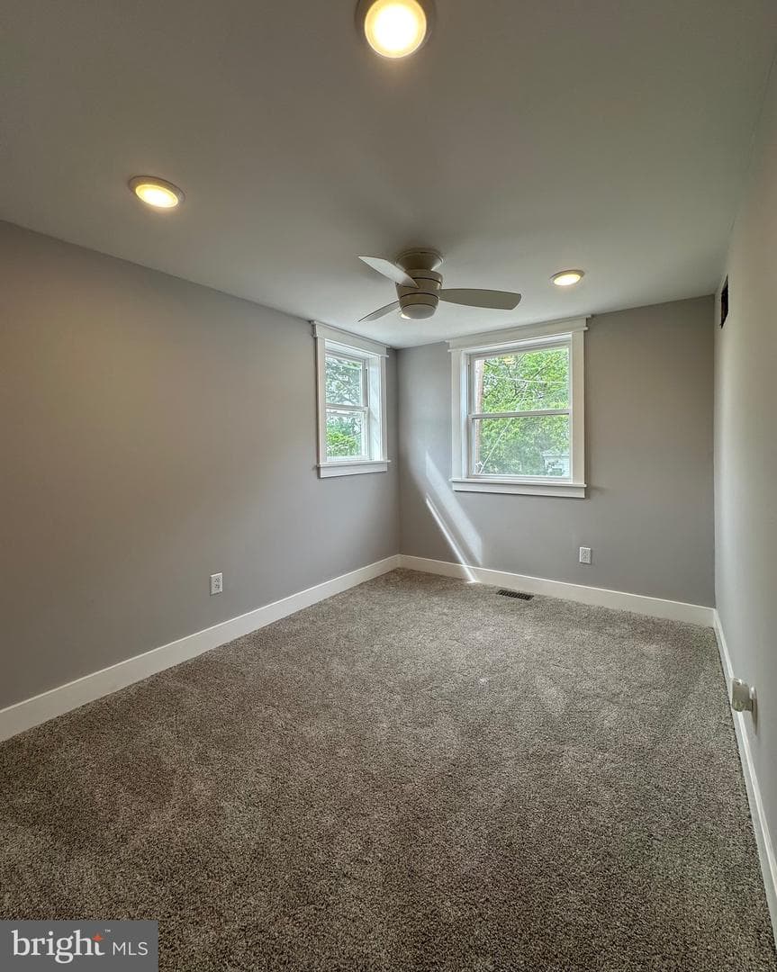 917 Oxford Avenue photo 15