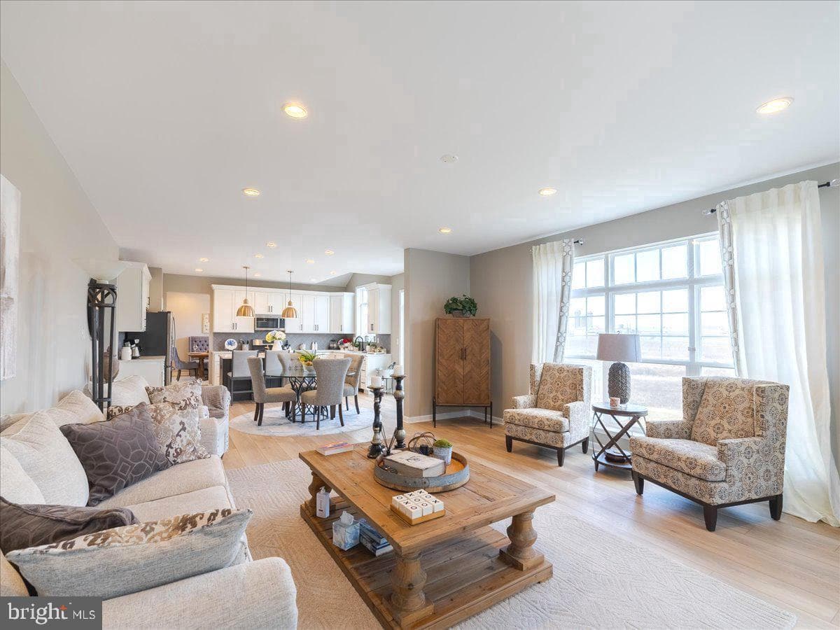 190 Petrelia Drive photo 13