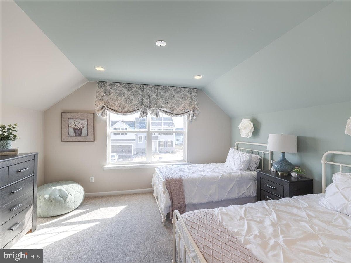 190 Petrelia Drive photo 23
