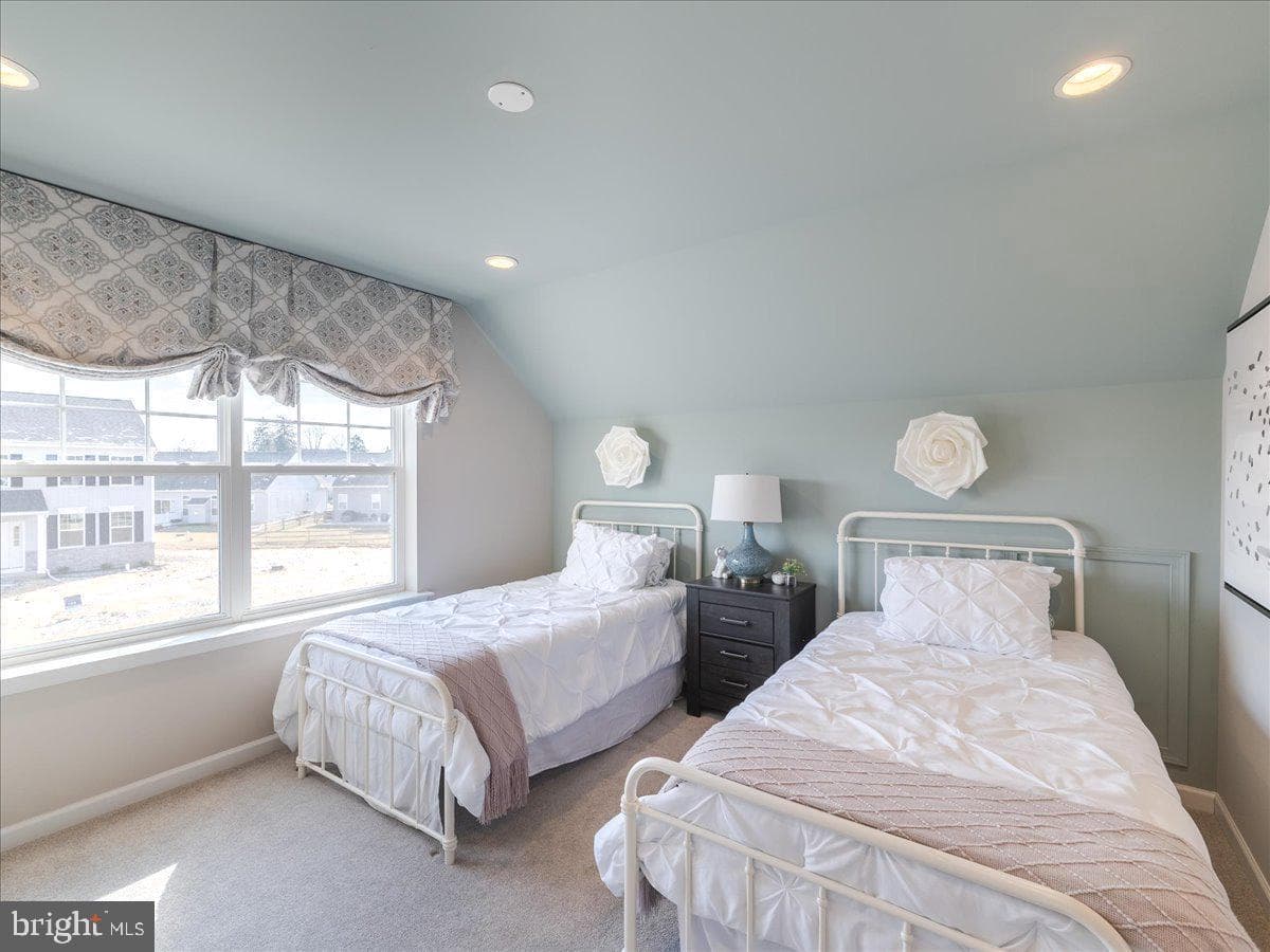 190 Petrelia Drive photo 24