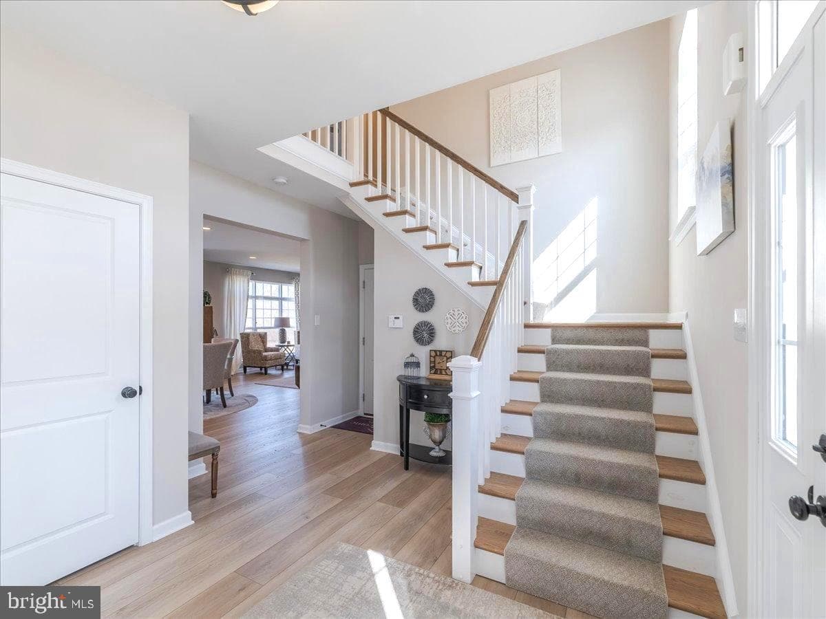 190 Petrelia Drive photo 3