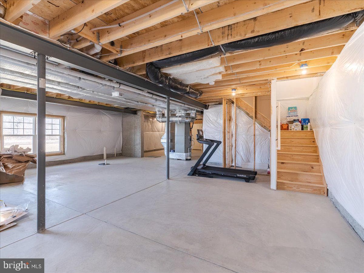 190 Petrelia Drive photo 31