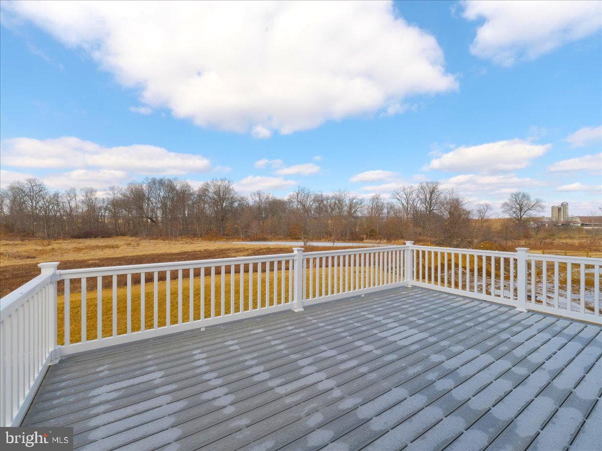 190 Petrelia Drive photo 33