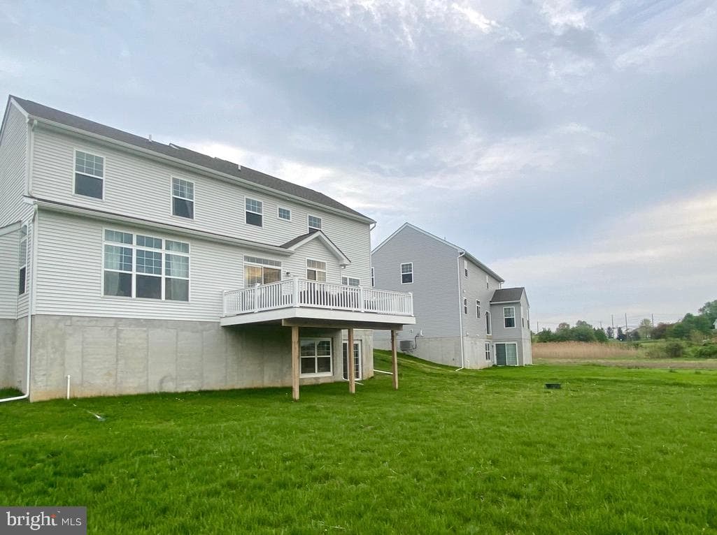 190 Petrelia Drive photo 34