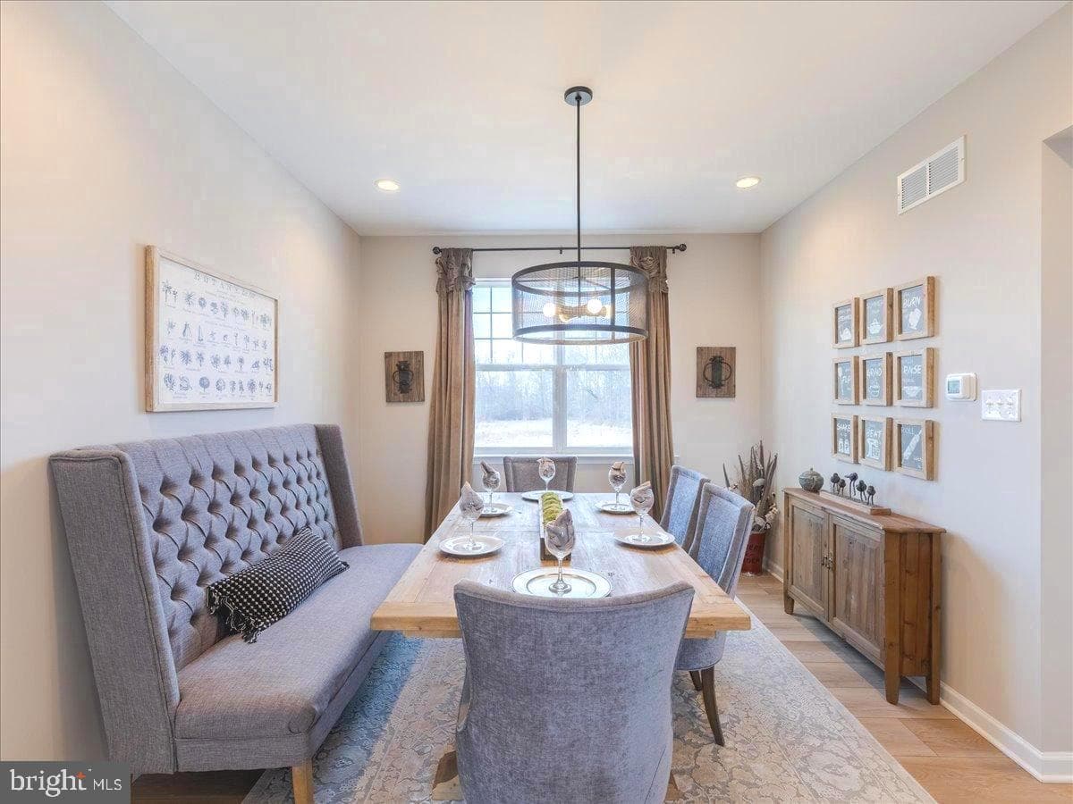 190 Petrelia Drive photo 6