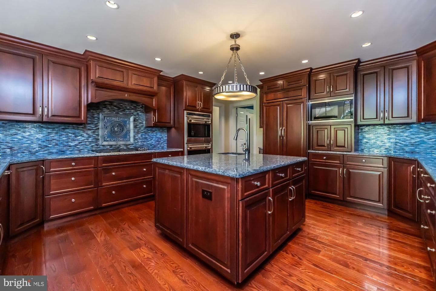 1024 Tinkerhill Lane photo 22