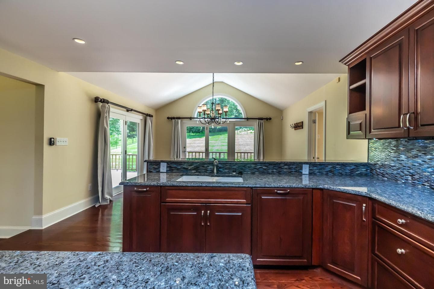 1024 Tinkerhill Lane photo 26