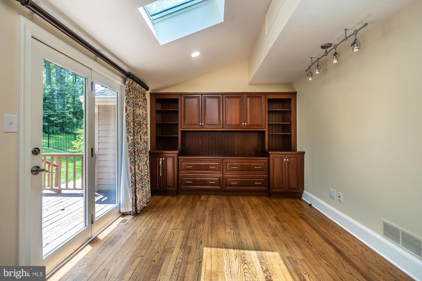 1024 Tinkerhill Lane photo 39