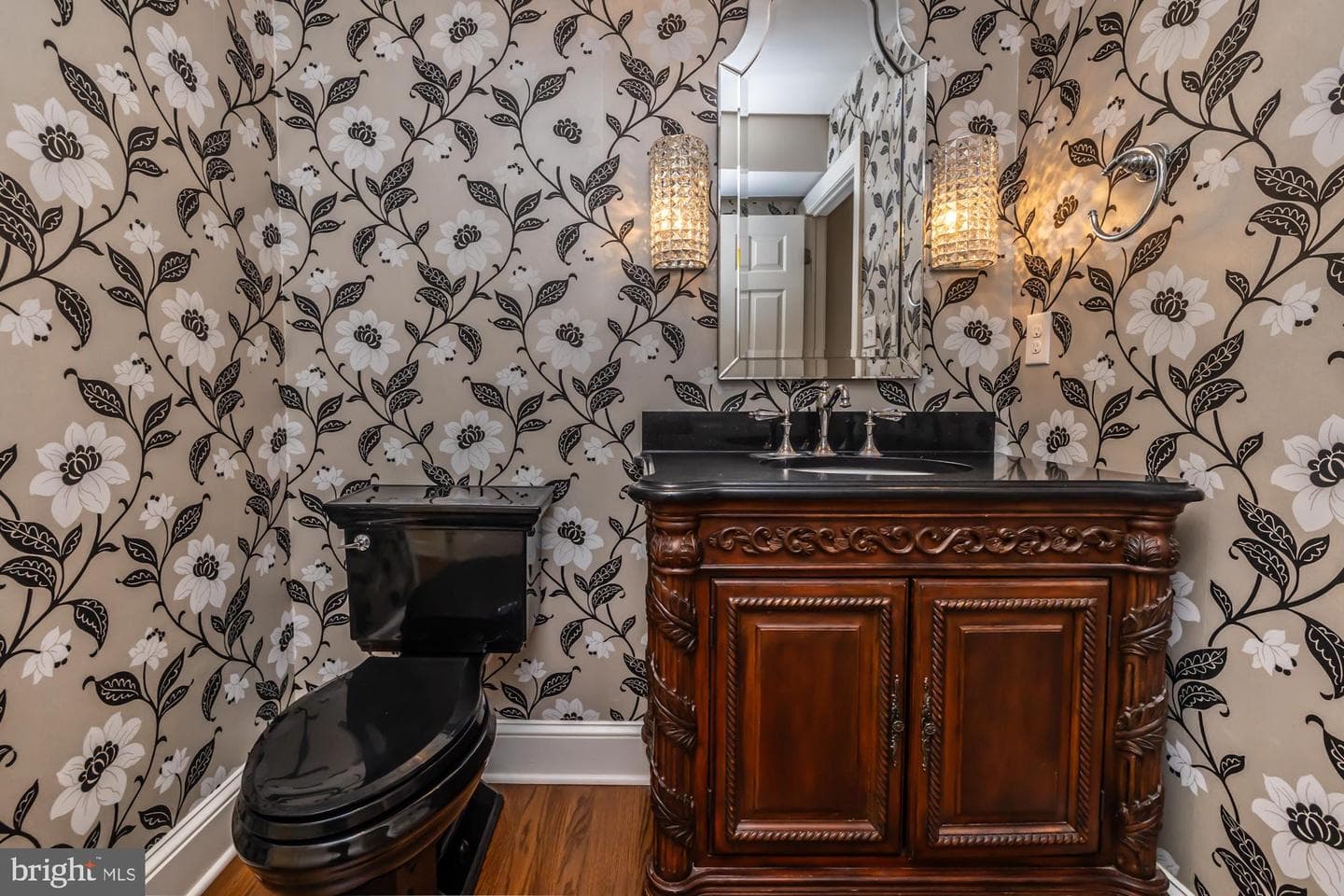 1024 Tinkerhill Lane photo 64