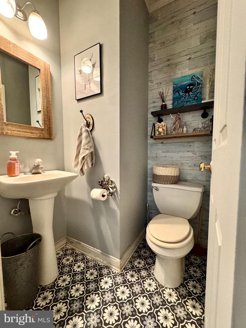 132 Newport Circle photo 14