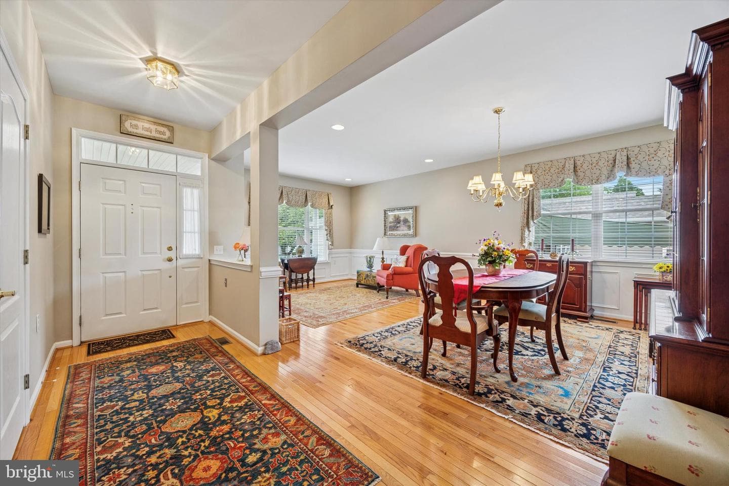 1460 Quaker Ridge #1460 photo 4