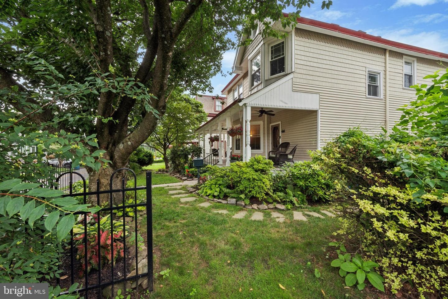 66 Waterloo Avenue photo 2