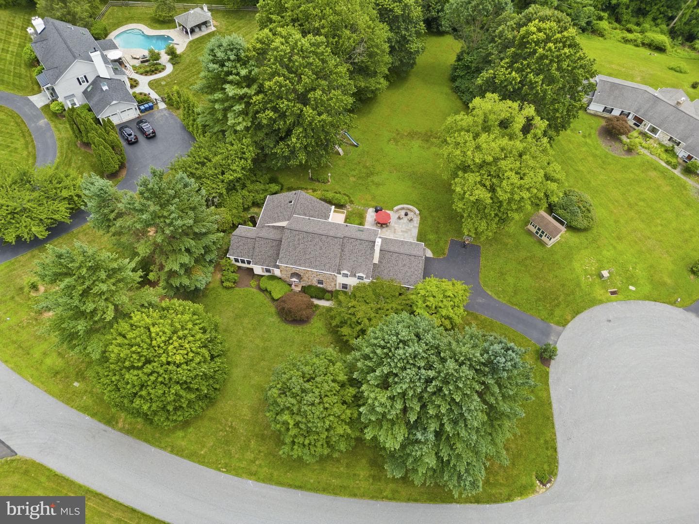 1183 Hampshire Place photo 3