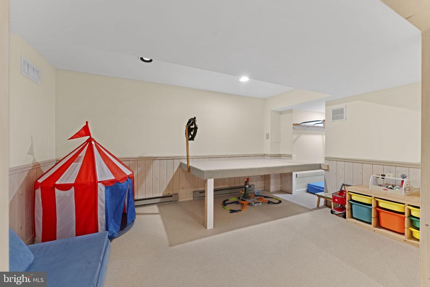 1183 Hampshire Place photo 33