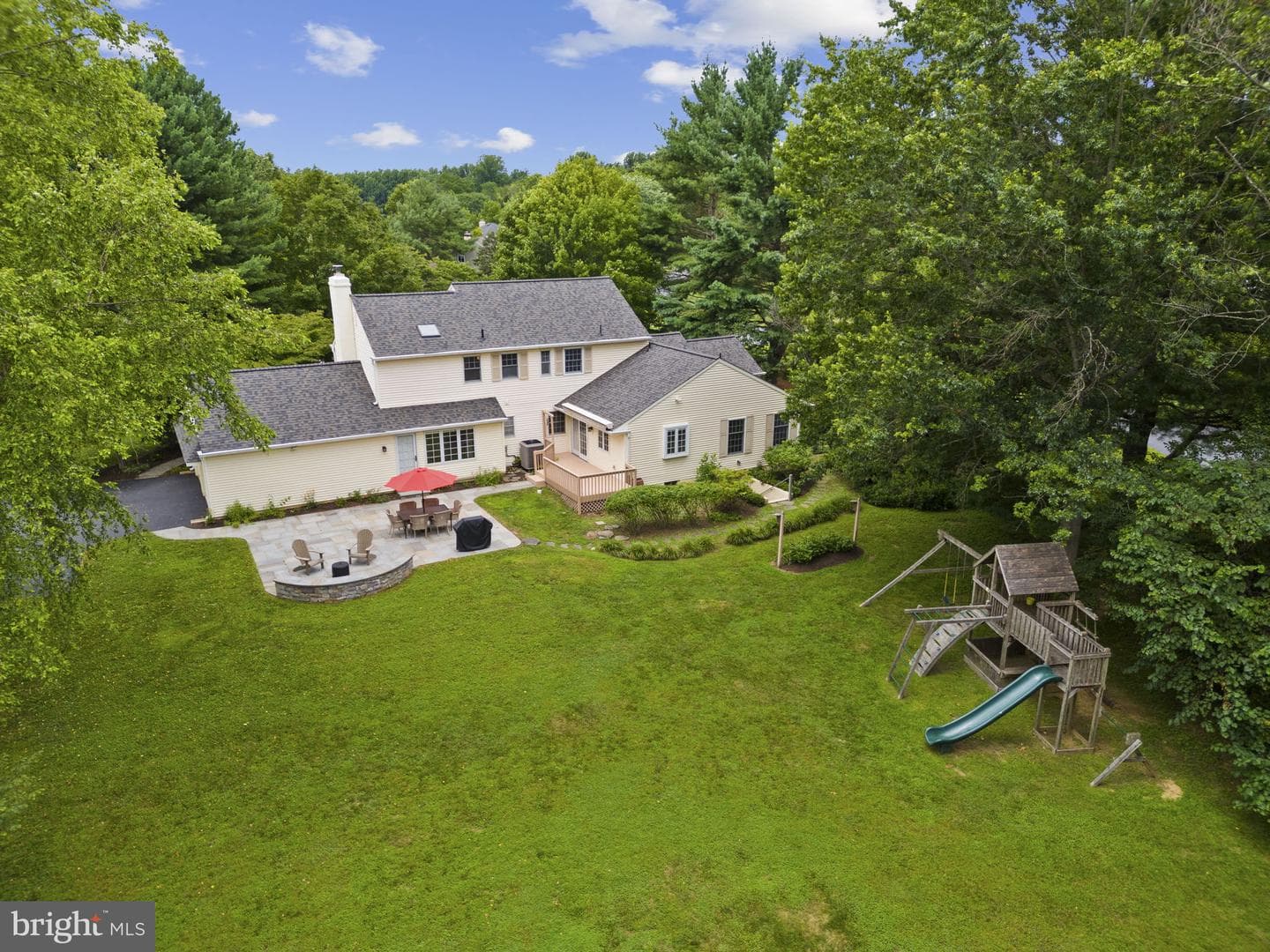 1183 Hampshire Place photo 43