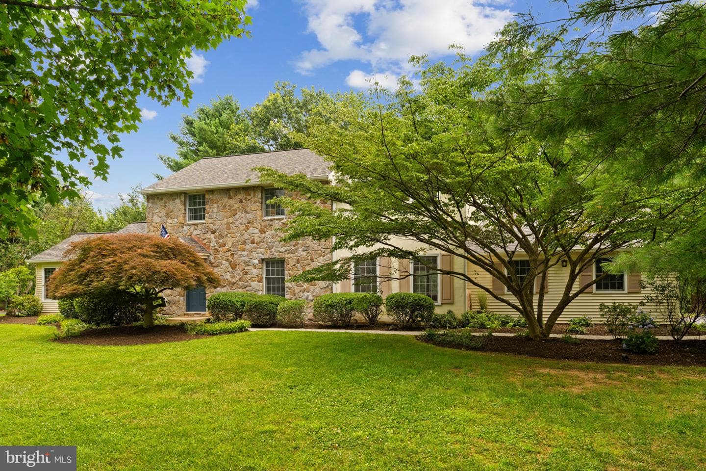 1183 Hampshire Place photo 47