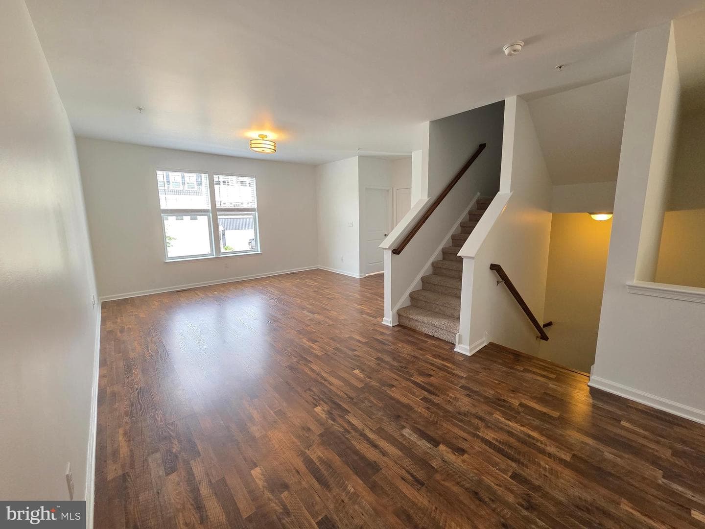 320 Dawson Place photo 12