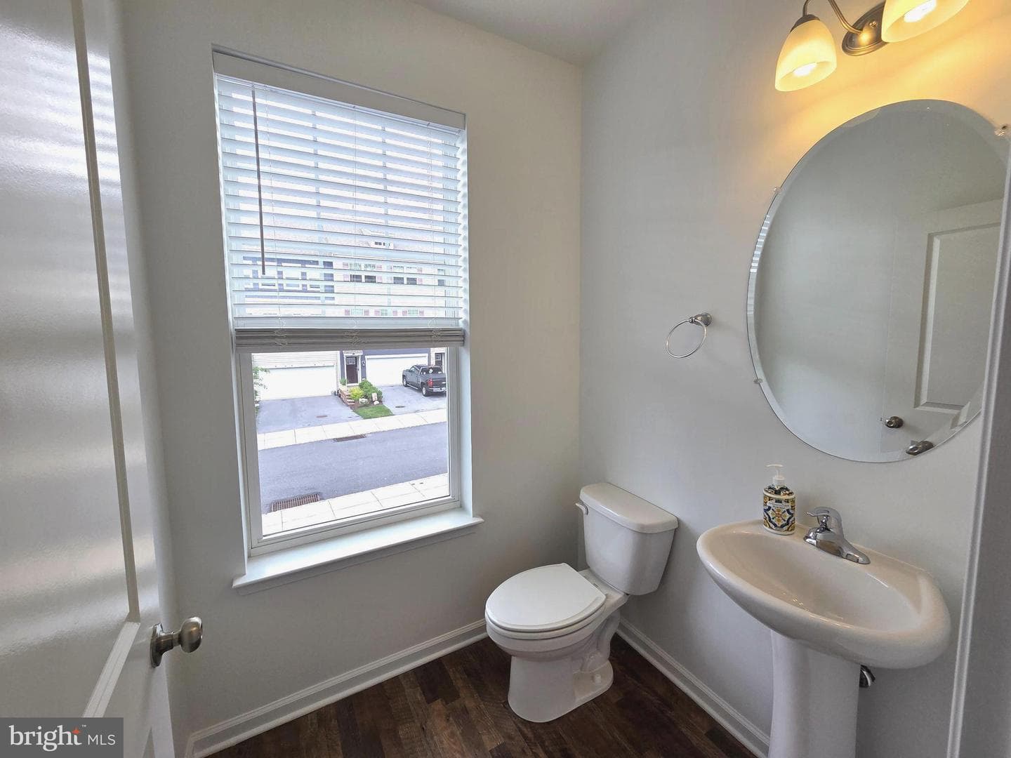320 Dawson Place photo 13