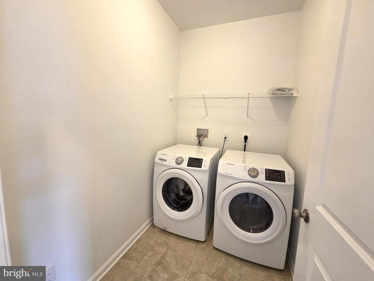 320 Dawson Place photo 31