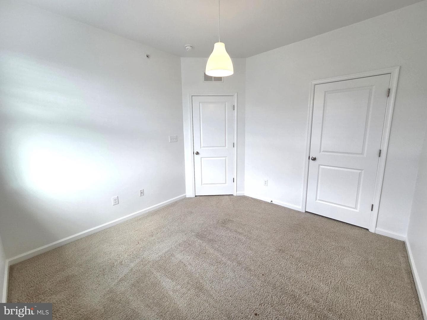 320 Dawson Place photo 35