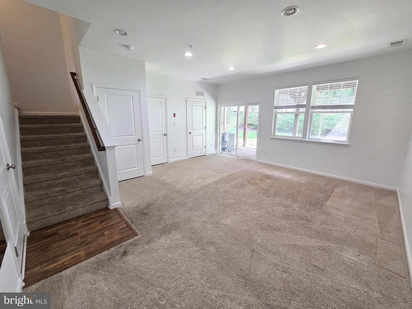 320 Dawson Place photo 39
