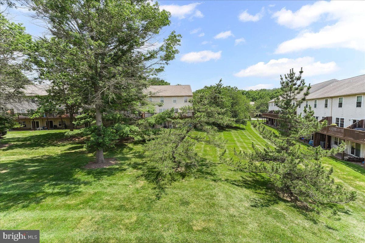 137 Whispering Oaks Drive #2001 photo 20