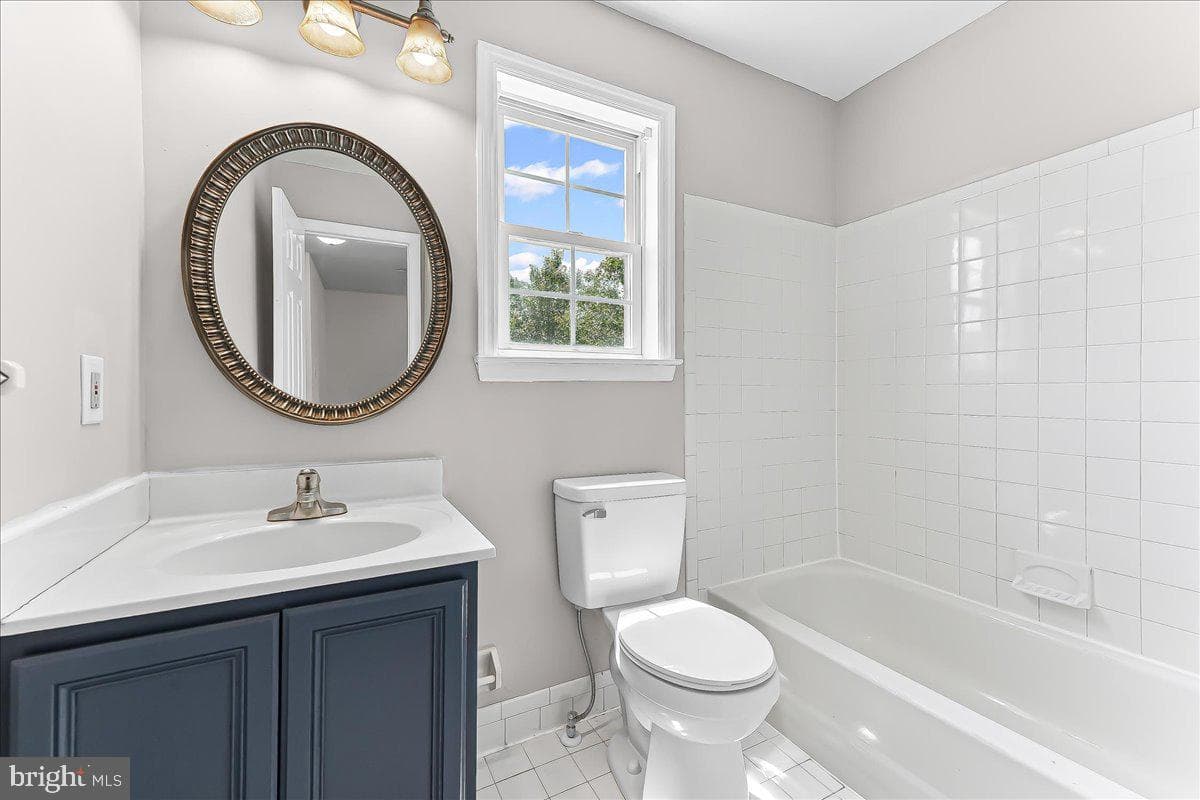 137 Whispering Oaks Drive #2001 photo 24