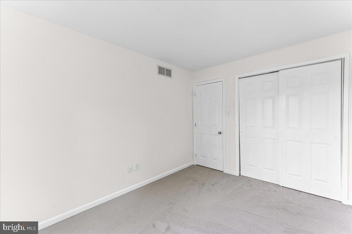 137 Whispering Oaks Drive #2001 photo 28