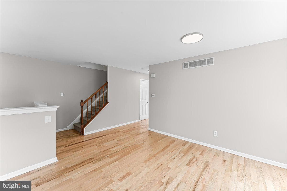 137 Whispering Oaks Drive #2001 photo 9