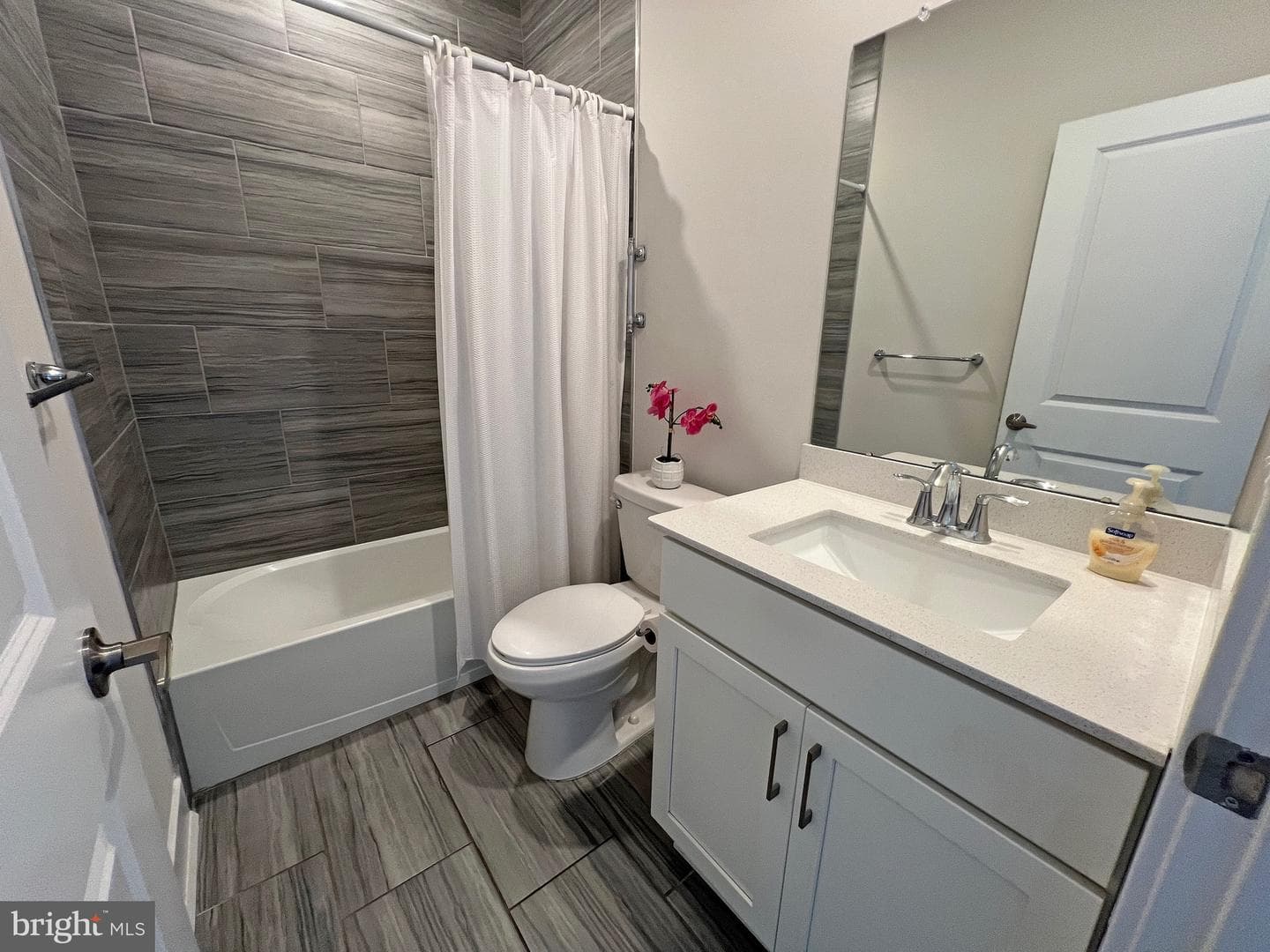 106 Lilac Court photo 31