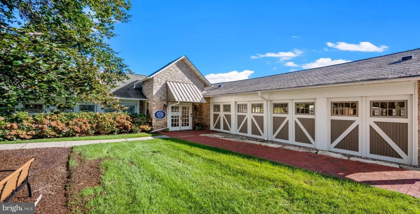 106 Lilac Court photo 44