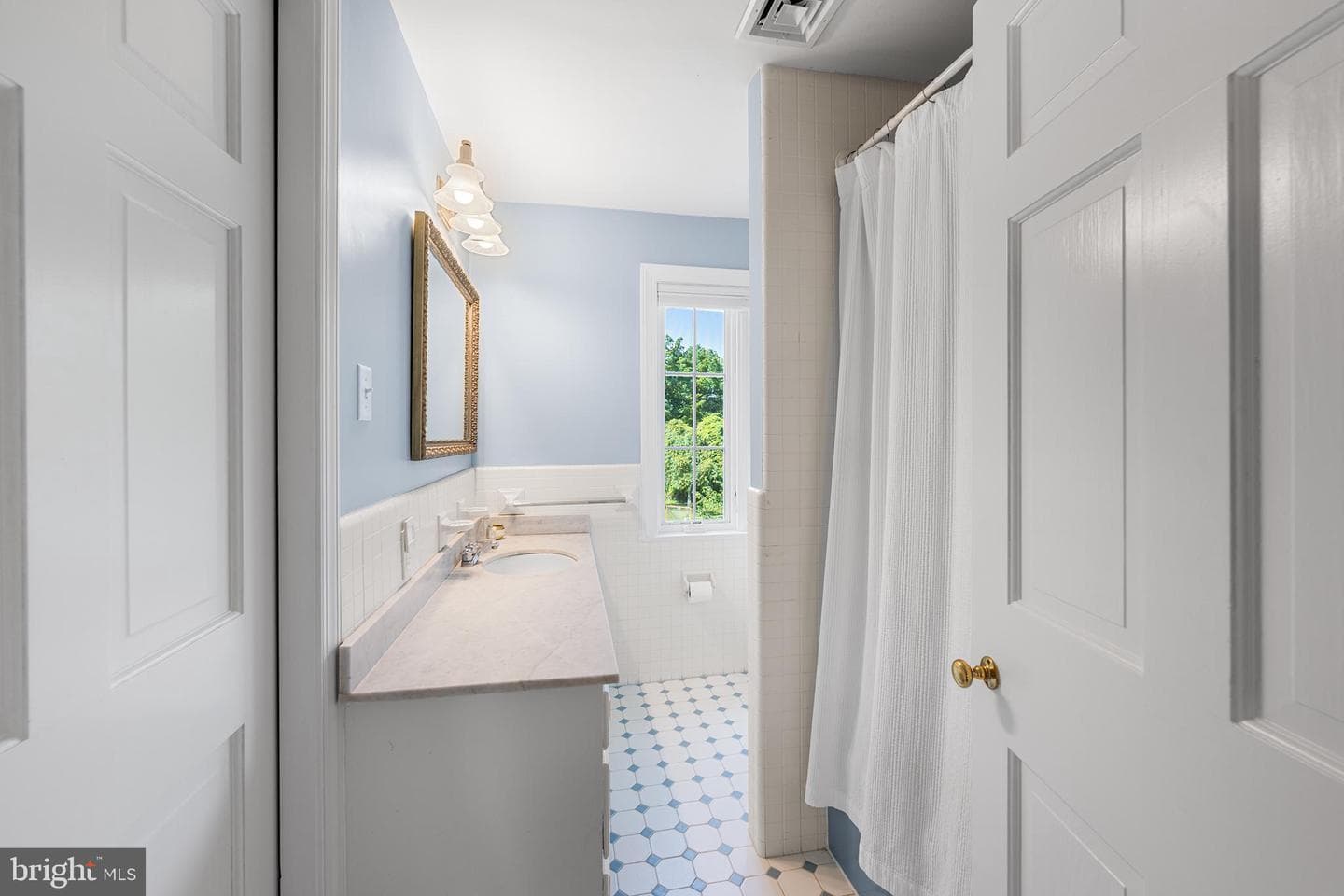 1263 Argyle Road photo 31